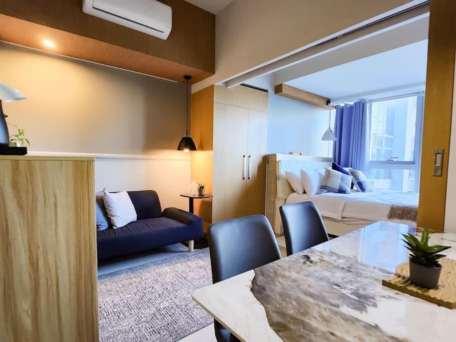 Luxestaysmnl Coastal Chic Netflx 380Mbps Pool Bgc Манила Экстерьер фото