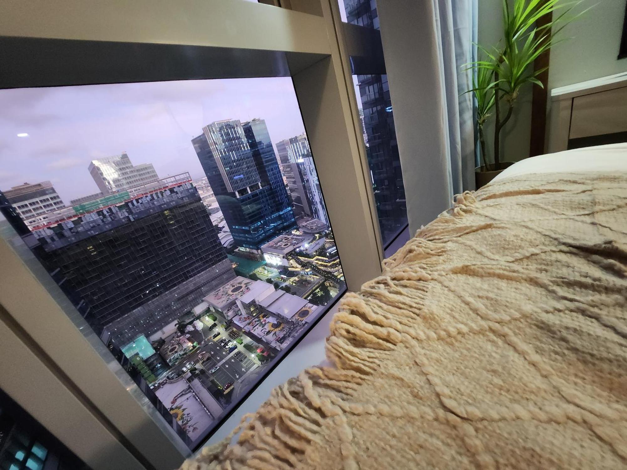 Luxestaysmnl Coastal Chic Netflx 380Mbps Pool Bgc Манила Экстерьер фото
